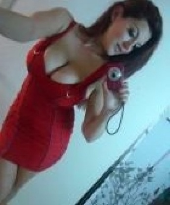 Страстная брюнетка пригласит в гости для незабываемых моментов вдвоем. Готова к экспериментам и новым ощущениям. Позволь себе немного безудержного наслаждения и расслабления! 14002, 25 лет