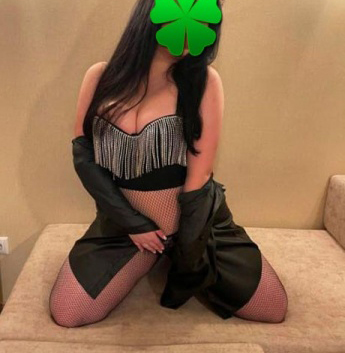 Экзотическая красавица приглашает в гости состоятельного ценителя женской красоты. Я создам неповторимую атмосферу страсти и похоти, в которой ты освободишься от всех своих забот! 5231, 20 лет